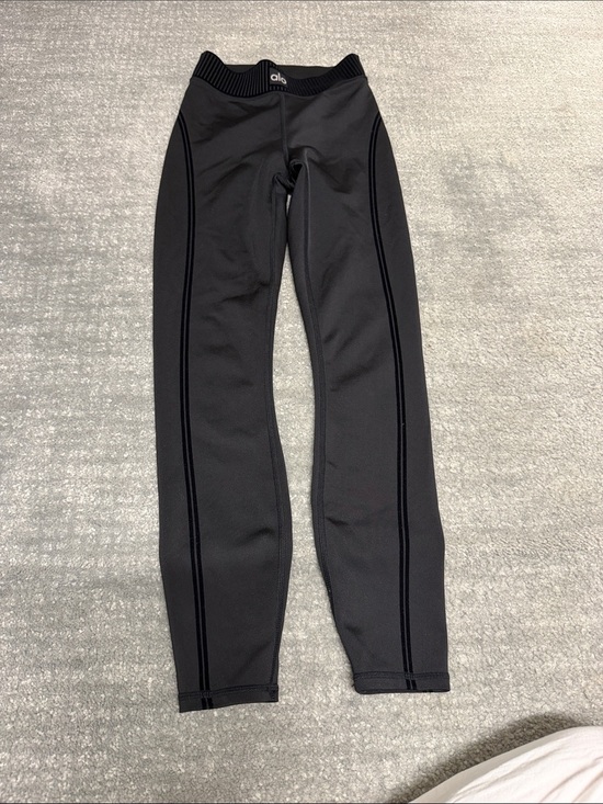 ALO Yoga Pants - ALO Yoga women Black Seam-Trim Leggings